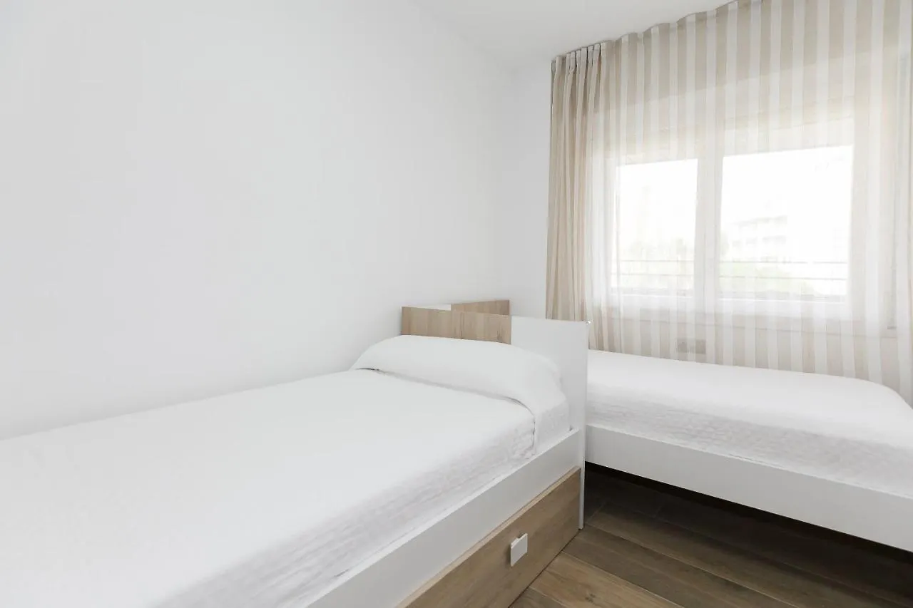 Uhc Ondina Apartments 살루